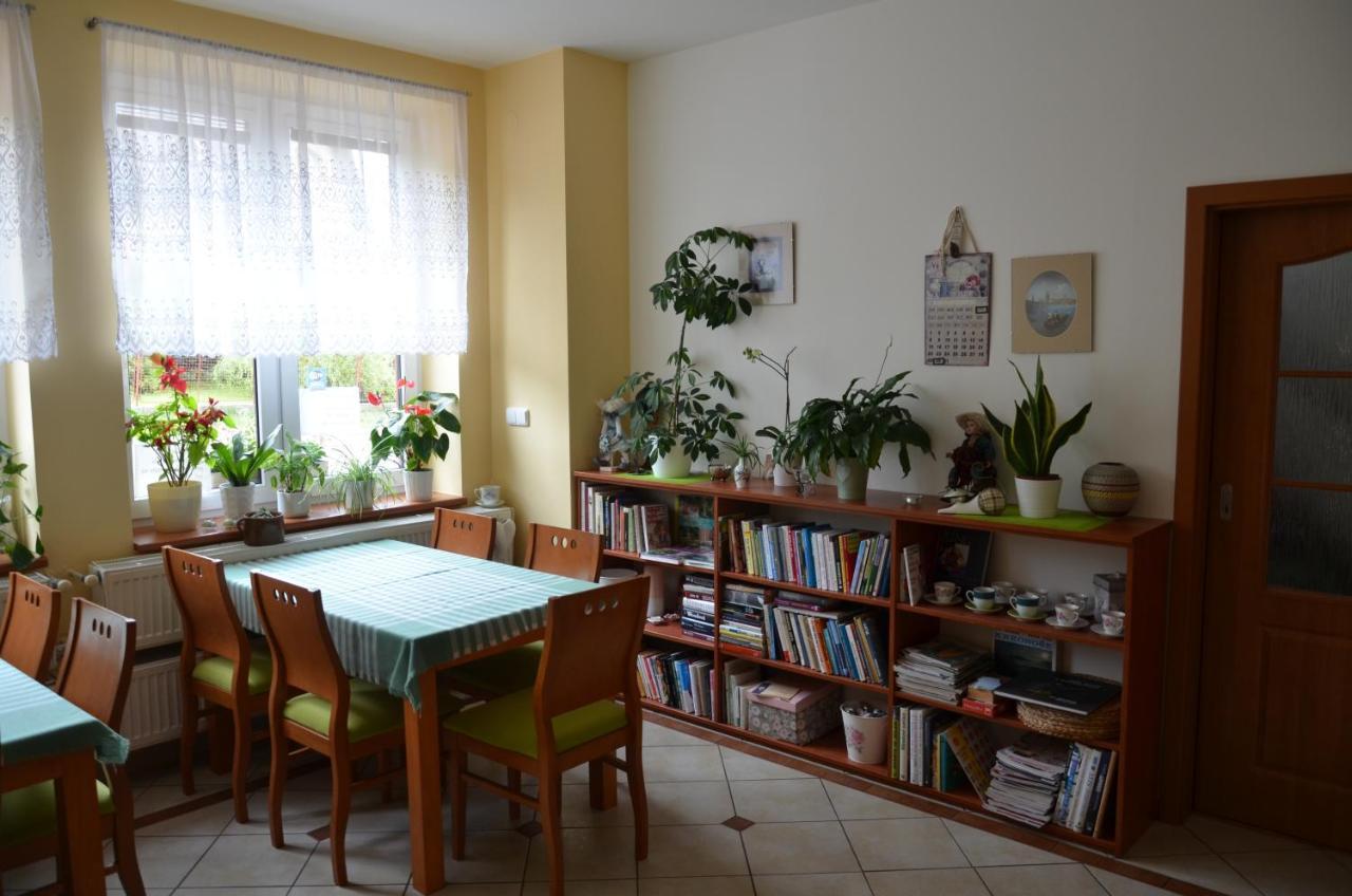 Penzion Aura Dvur Kralove nad Labem Exterior photo